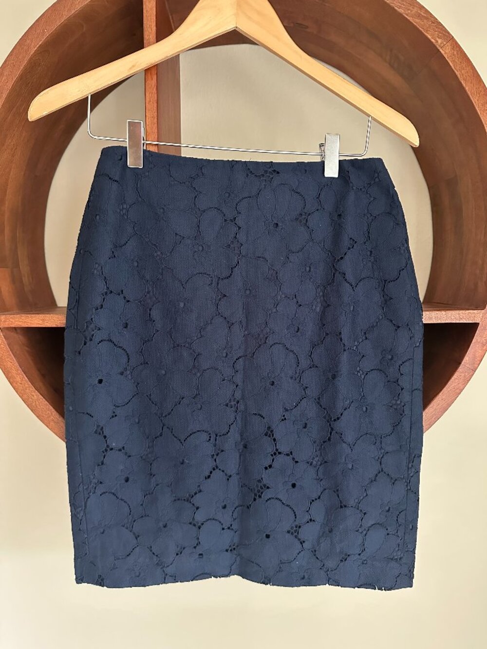 Banana Republic Navy Floral Lace Pencil Skirt Lined 00P